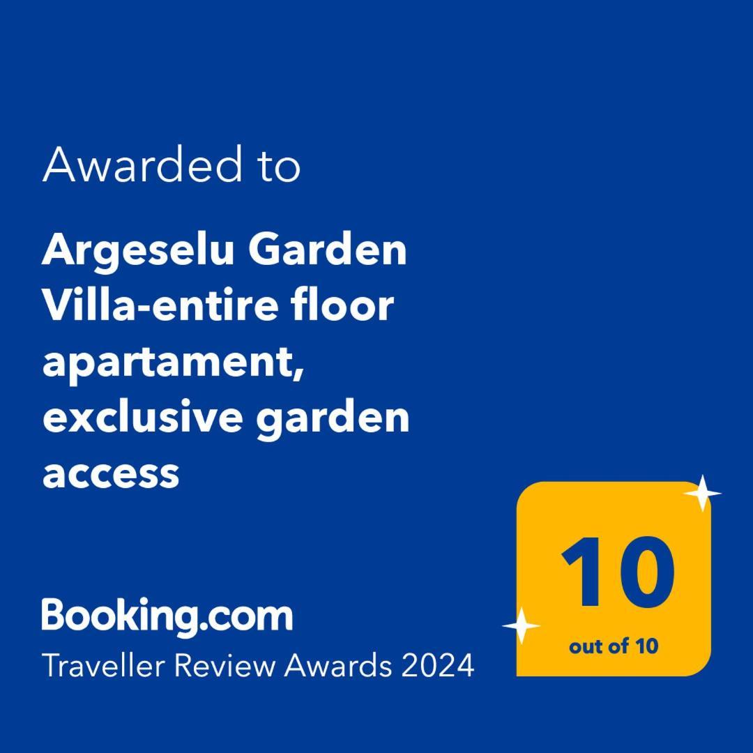Argeselu Garden Villa - Entire Floor Apartment, Exclusive Garden Access Maracineni 外观 照片